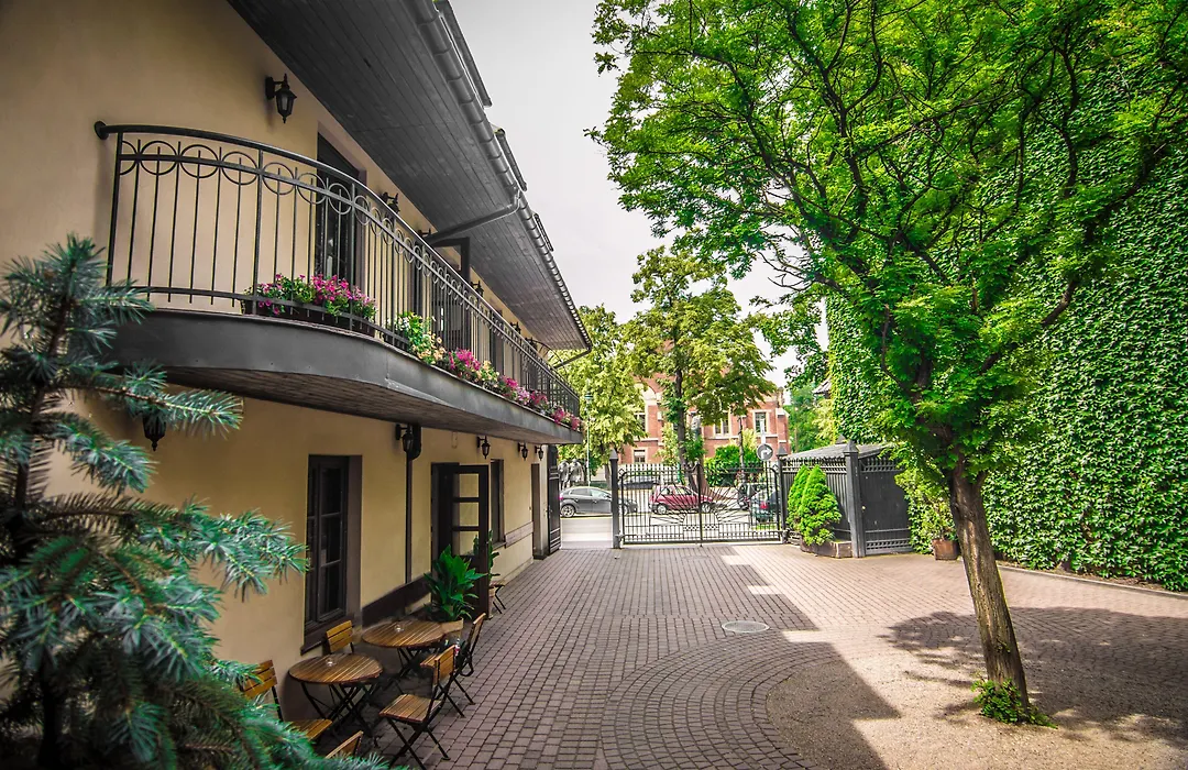 Nobilton Hotel-1